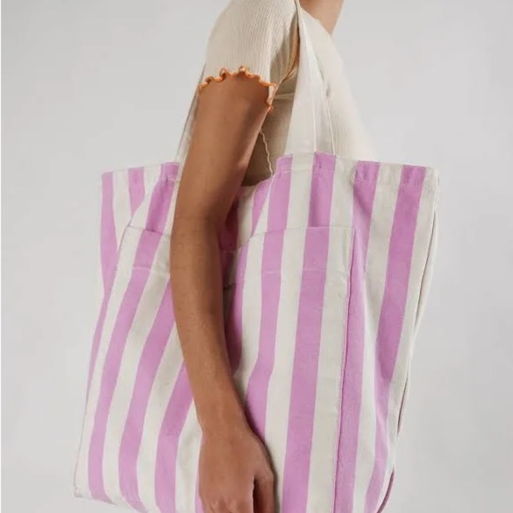 BAGGU Oversized Canvas Giant Pocket Tote - Awning Stripe Pink